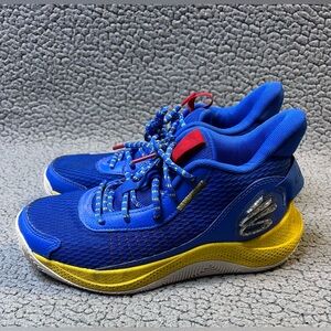 Under Armour Curry 3Z7 Basketball Shoes in the Royal/Versa Blue Boys Size 6